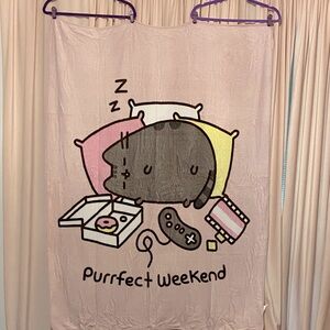Pusheen Purrfect Weekend blanket throw